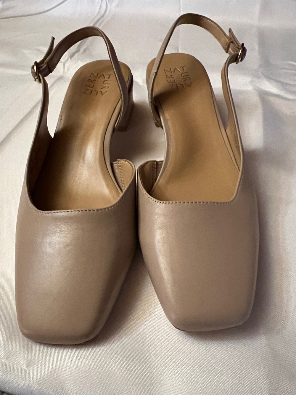 NATURALIZER JAYLA SLINGBACK PUMP size 10M - Picture 5 of 11